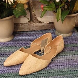 a new day Cream Women's Pointed Flats